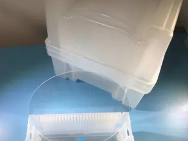 蓝宝石晶体